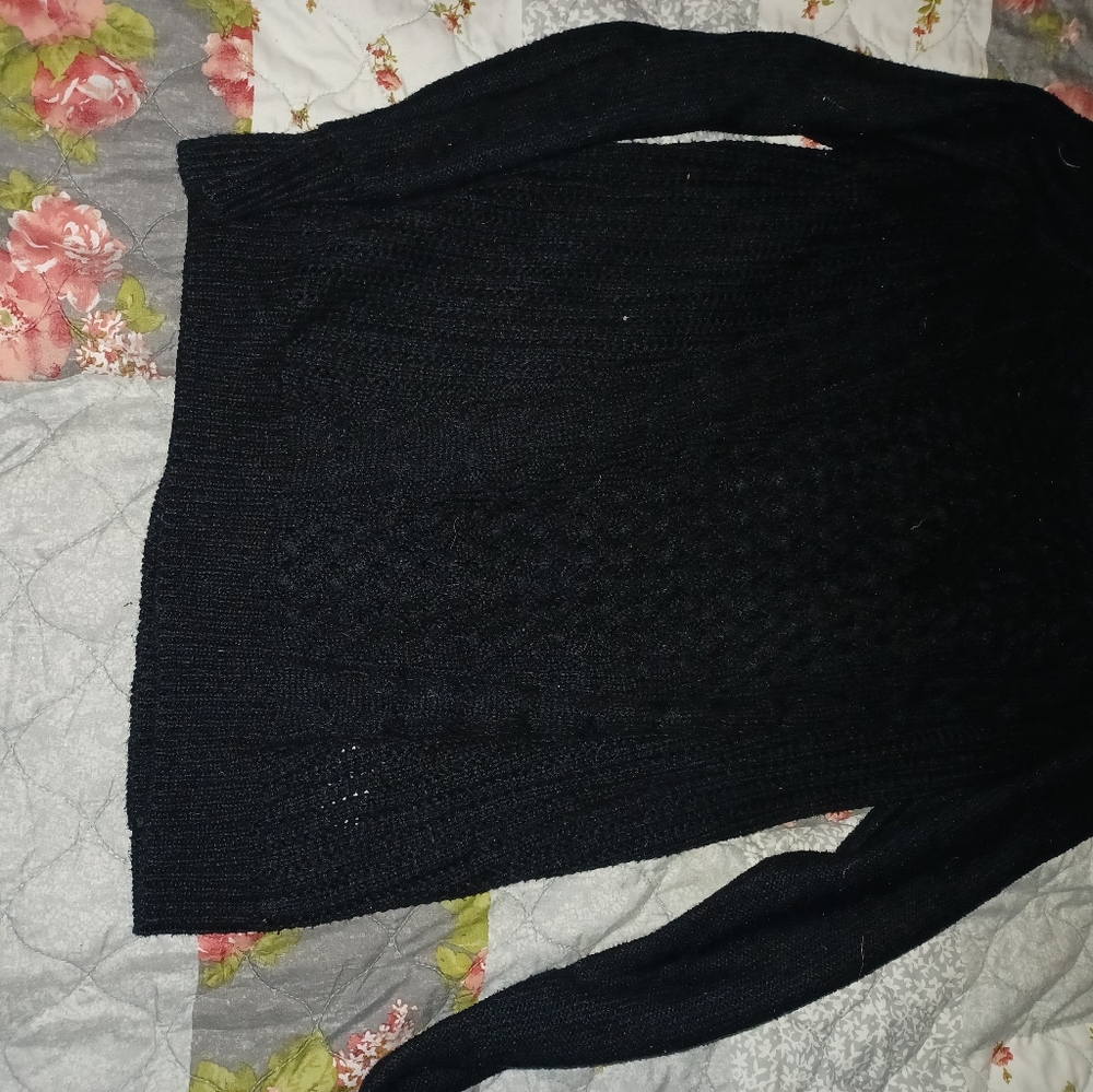 Tops - Picture 3 of 4